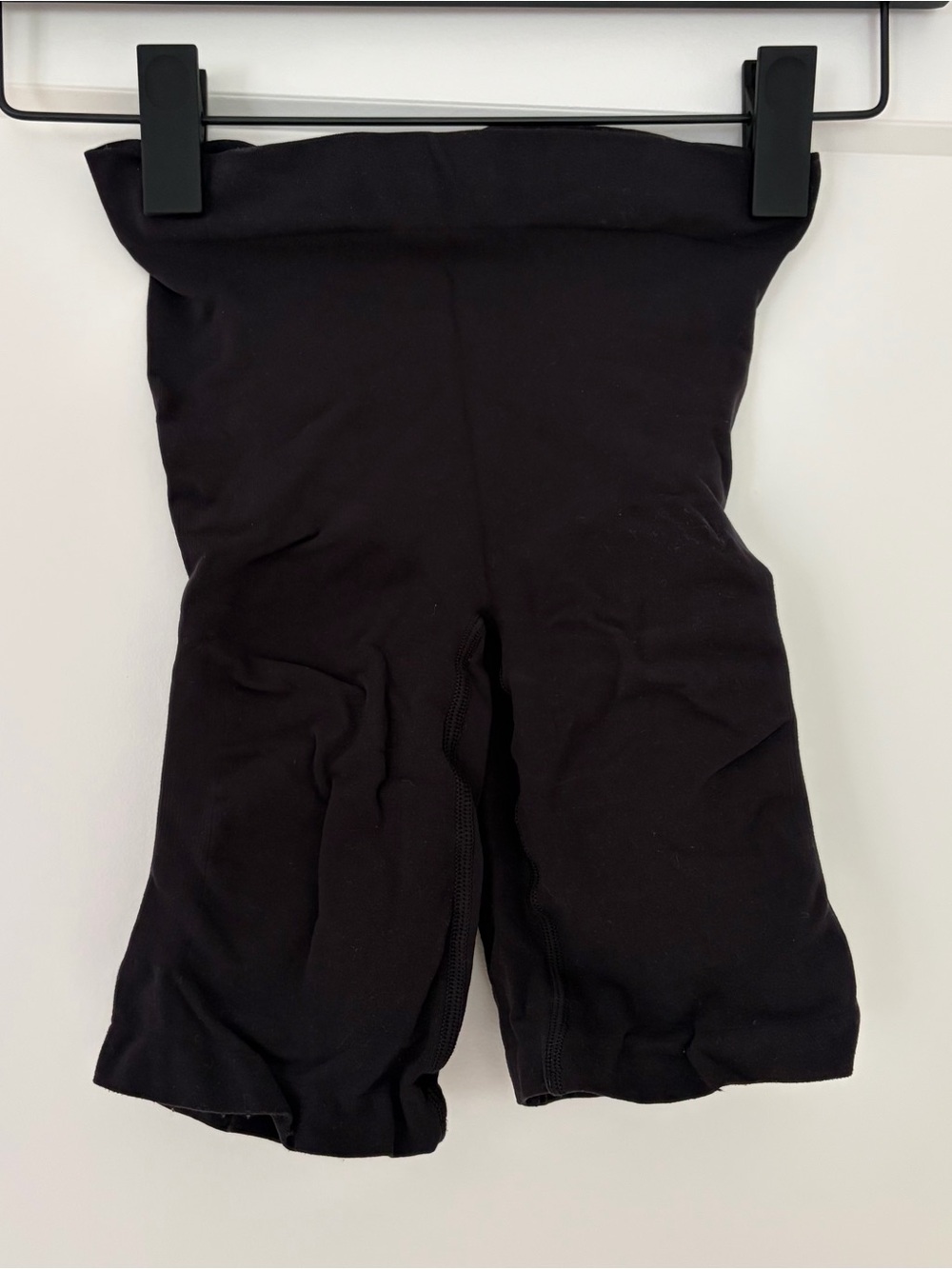 SKIMS Seamless Sculpt Sculpting Mid Thigh shorts - Onyx